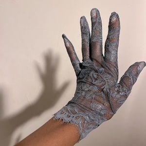 SKIMS Lace Gloves